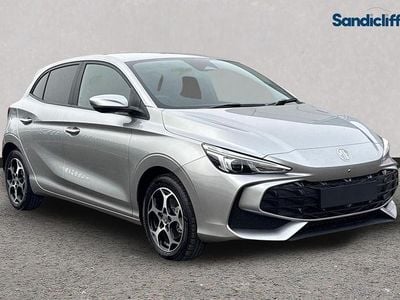 Usado MG MG3 Trophy 194 HP (142 kW) 2024 Prateado Citadino