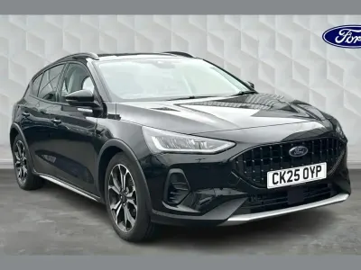 Używany Ford Focus Active X 125 KM (91 kW) 2025 Czarny Hatchback