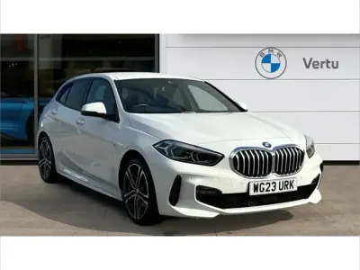 Usado BMW 118 M Sport 140 CV (102 kW) 2023 Blanco Utilitario