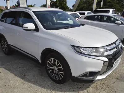 Used Mitsubishi Outlander 147 HP (108 kW) 2018 White SUV