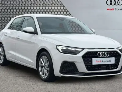 Used Audi A1 Sportback Sport 95 HP (69 kW) 2024 White Hatchback