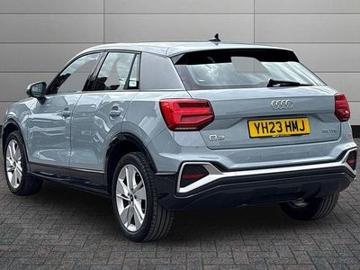 Begagnad Audi Q2 S-Line 2023 Grå SUV