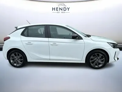 Używany Vauxhall Corsa Design Edition 74 KM (54 kW) 2023 Biały Hatchback