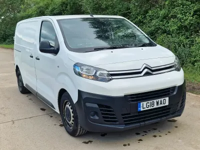Used Citroën Dispatch 114 HP (83 kW) 2018 White MPV