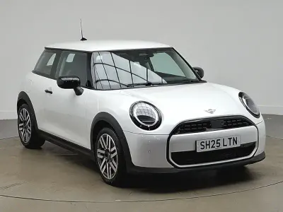 Used Mini Cooper Classic 114 kW (156 HP) 2025 White Hatchback
