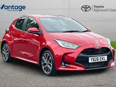 Used Toyota Yaris Design 113 HP (83 kW) 2026 Red Hatchback