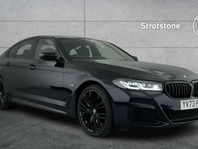 Usado BMW 545e M Sport 389 CV (286 kW) 2023 Negro