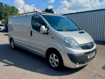 Used Vauxhall Vivaro Sportive 115 HP (84 kW) 2011 Silver MPV