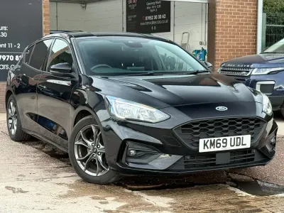 Usado Ford Focus ST-Line 125 HP (91 kW) 2019 Preto Citadino