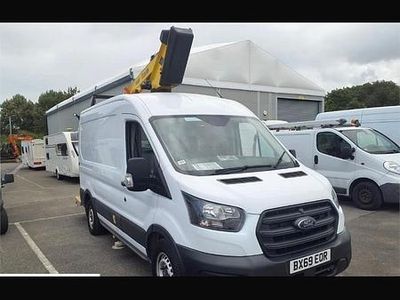 Używany Ford Transit 105 KM (77 kW) 2020 Biały Van