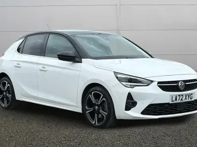Second-hand Vauxhall Corsa Ultimate 101 CP (74 kW) 2023 Alb Hatchback