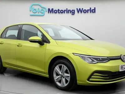 Second-hand VW Golf VIII Life 116 CP (85 kW) 2024 Hatchback