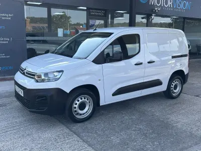 Used Citroën Berlingo 100 HP (73 kW) 2023 White MPV