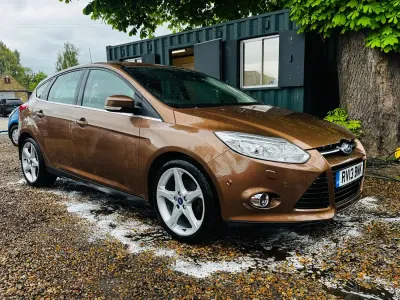 Begagnad Ford Focus Titanium X 163 HK (119 kW) 2013 Brun Halvkombi