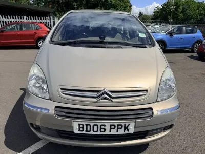 Used Citroën Xsara Picasso Exclusive 2006 Beige MPV