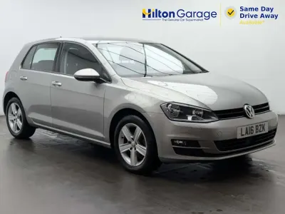 Used VW Golf VII Edition 125 HP (91 kW) 2016 Silver Hatchback