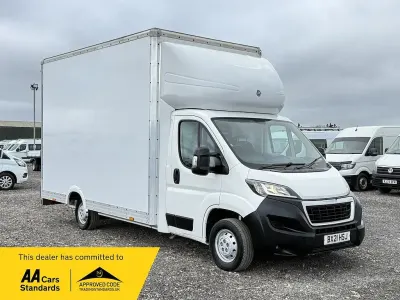 Begagnad Peugeot Boxer Business-Line 160 HK (117 kW) 2021 Vit Van