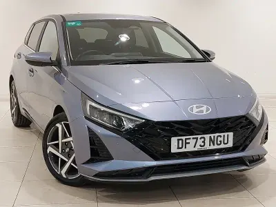 Begagnad Hyundai i20 Ultimate 100 HK (73 kW) 2023 Blå Halvkombi