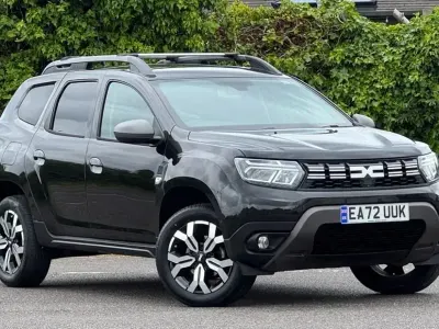 Begagnad Dacia Duster Journey 150 HK (110 kW) 2023 Svart SUV