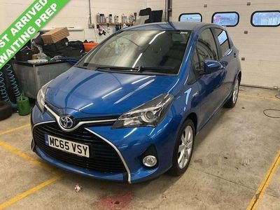 Used Toyota Yaris Hybrid Sport 2015