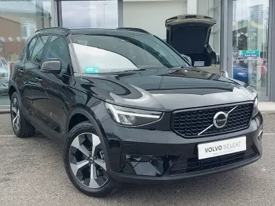 New Volvo XC40 Plus 163 HP (119 kW) 2026 Special metallic  onyx black SUV