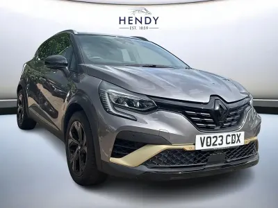 Begagnad Renault Captur Bose Edition 142 HK (104 kW) 2023 Grå SUV