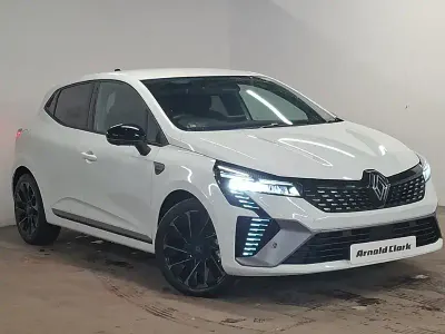 New Renault Clio Iconic Esprit Alpine 143 HP (105 kW) 2026 Solid  glacier white Hatchback