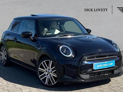 Usado Mini Cooper Exclusive 134 CV (98 kW) 2021 Negro Utilitario