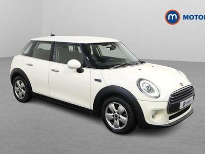 Used Mini Cooper Classic 136 HP (100 kW) 2019 White Hatchback