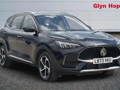 Używany MG HS SE 258 KM (189 kW) 2023 Czarny SUV