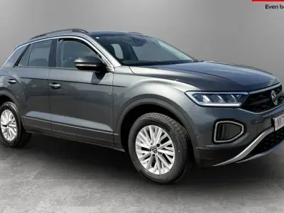 Usado VW T-Roc Life 150 HP (110 kW) 2024 SUV