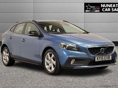 Used 2015 Volvo V40 CC Estate | £6,100 (Good price)
