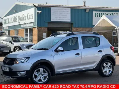 Used Dacia Sandero Ambiance 90 HP (66 kW) 2014 Silver Hatchback