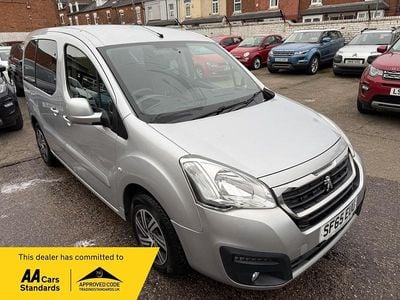 Used Peugeot Partner Tepee Active 98 HP (72 kW) 2015 Silver MPV