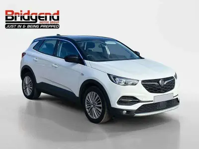 Used Vauxhall Grandland X Sport 130 HP (95 kW) 2019 White SUV