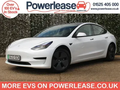Used Tesla Model 3 Standard Range Plus 177 kW (241 HP) 2022 White Sedan