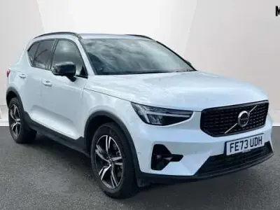 Usado Volvo XC40 Plus 161 HP (118 kW) 2023 Branco SUV