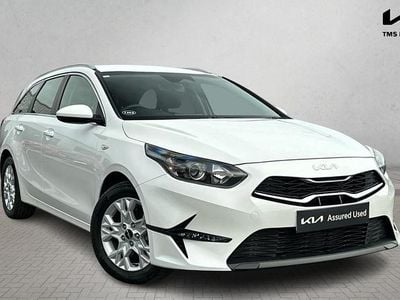 Used Kia Ceed 138 HP (101 kW) 2025 White Hatchback