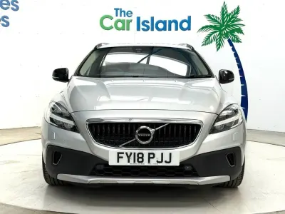 Used Volvo V40 Pro 150 HP (110 kW) 2018 Silver Hatchback