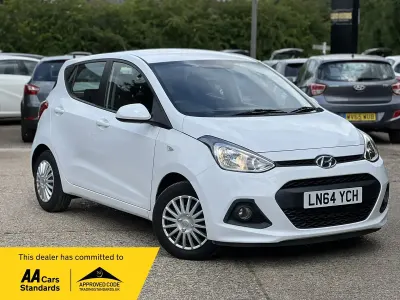 Used Hyundai i10 SE 87 HP (63 kW) 2014 White Hatchback