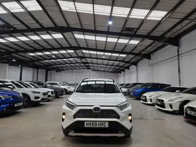 Used Toyota RAV4 Hybrid Design 2019 White SUV