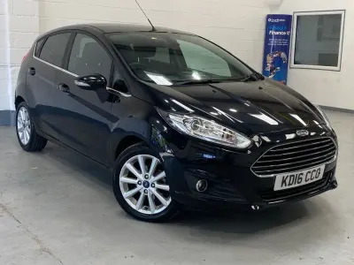 Used Ford Fiesta Titanium 100 HP (73 kW) 2016 Black Hatchback
