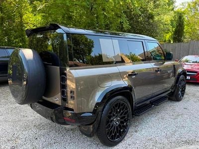 Used Land Rover Defender First Edition 237 HP (174 kW) 2020 Brown SUV