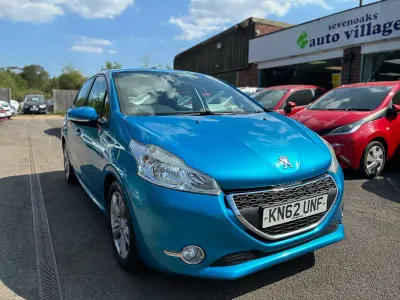 Used Peugeot 208 Active 95 HP (69 kW) 2012 Blue Hatchback