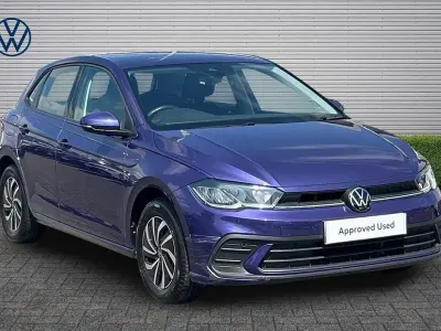 Used VW Polo Life 95 HP (69 kW) 2023 Mauve/purple Hatchback