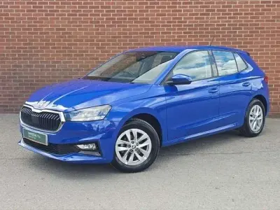 Gebraucht Skoda Fabia Comfort 70 PS (51 kW) 2023 Blau Kleinwagen