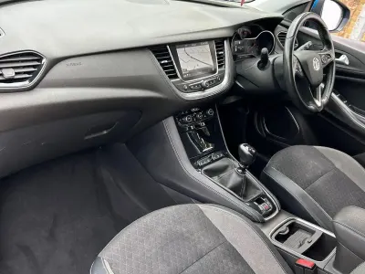 Second-hand Vauxhall Grandland X Sport 130 CP (95 kW) 2018 Albastru SUV