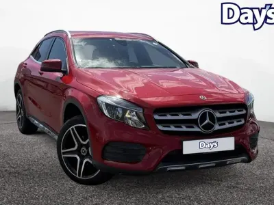 Used Mercedes GLA200 Executive 156 HP (114 kW) 2018 Red SUV