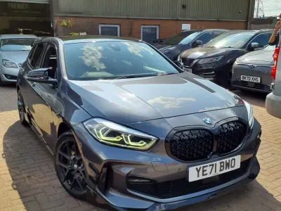 Używany BMW 118 M Sport 136 KM (100 kW) 2021 Szary Hatchback