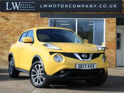 Gebraucht Nissan Juke Tekna 110 PS (80 kW) 2017 Gelb SUV